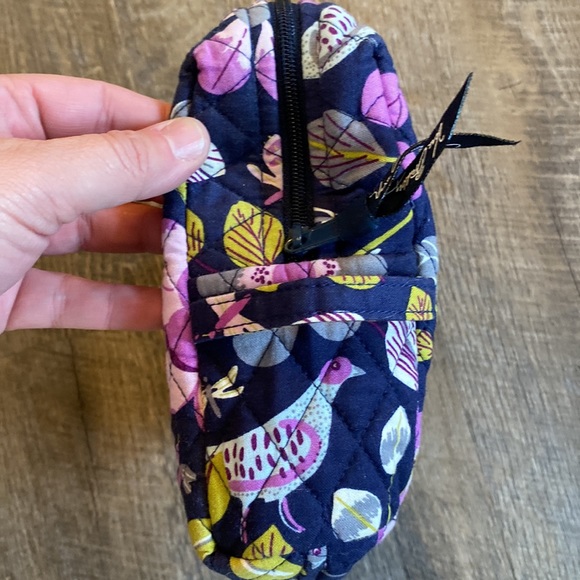 Vera Bradley cosmetic bag - Picture 2 of 6